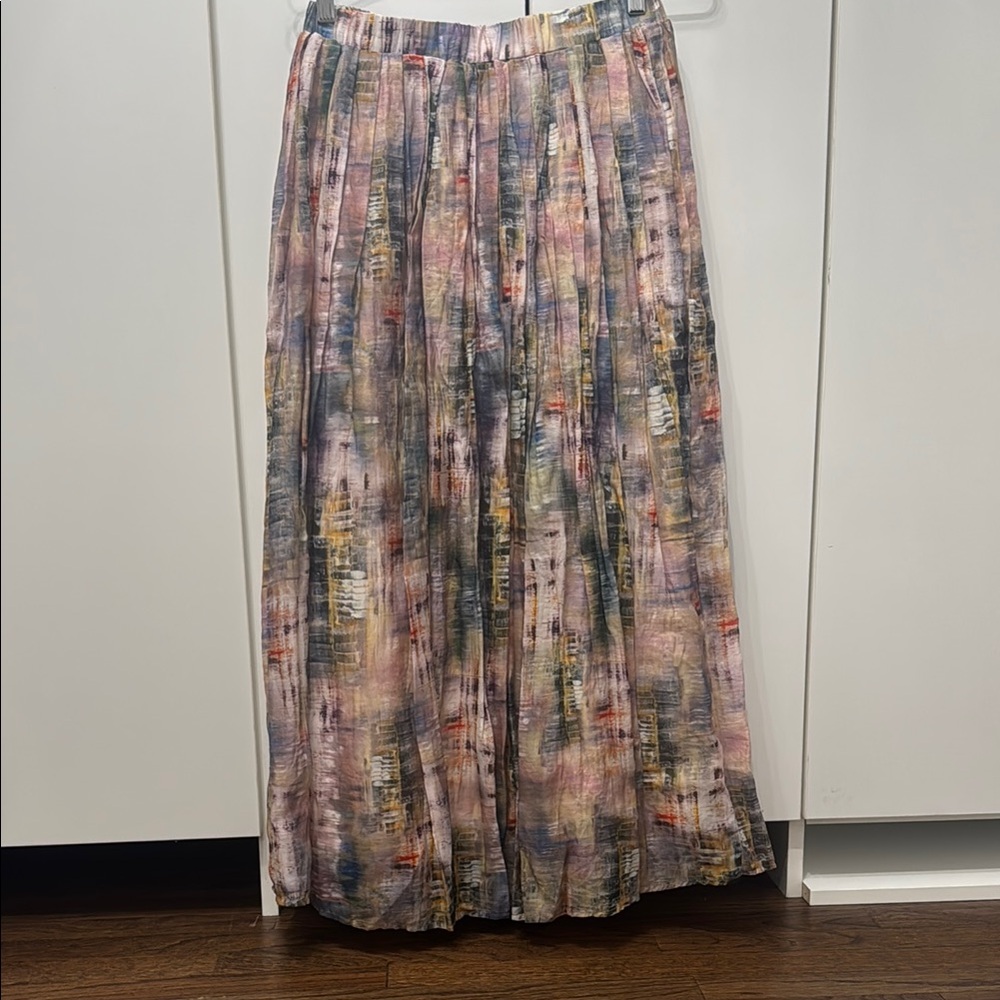Abstract colored design maxi skirt